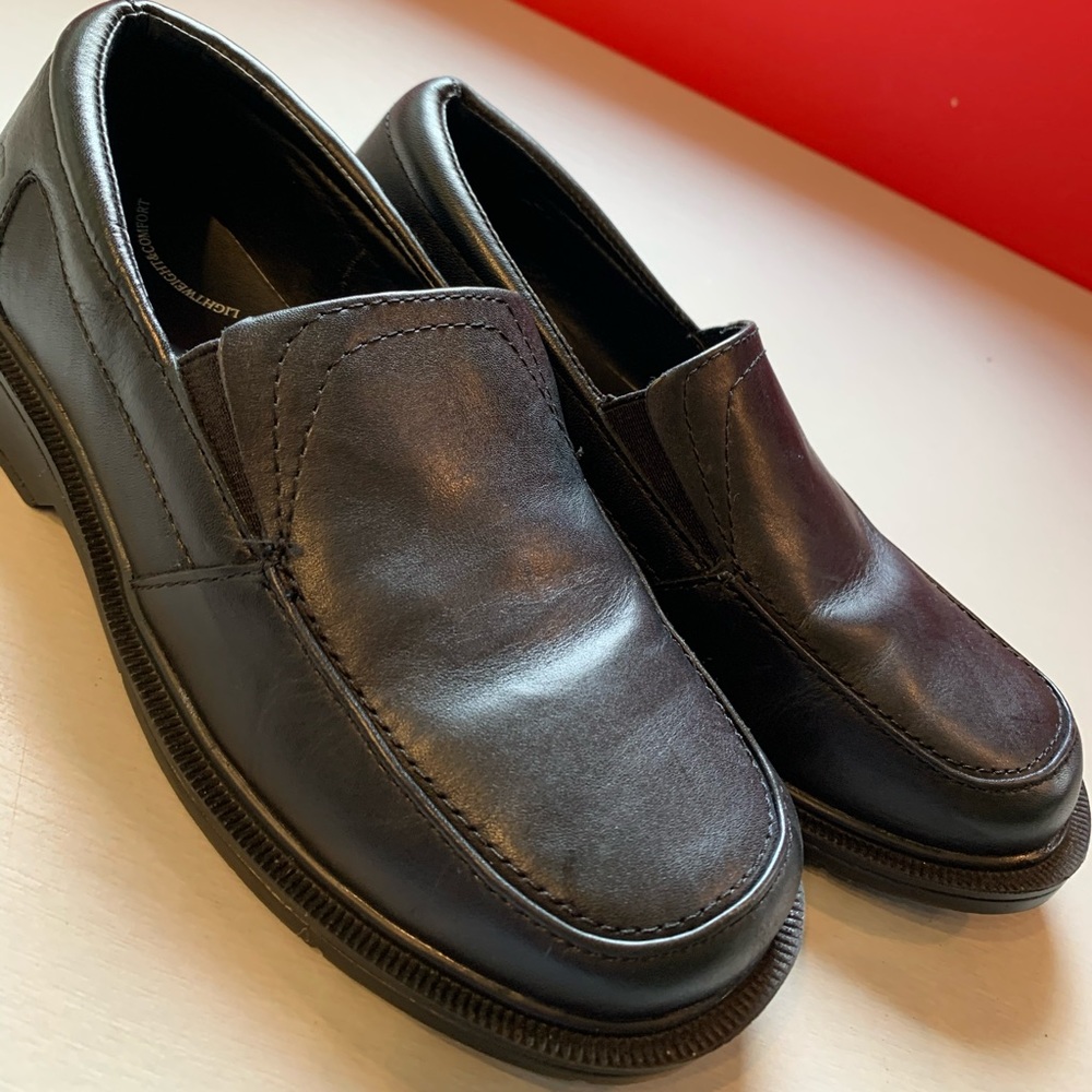 Kenneth Cole Reaction leather loafers size 2.5